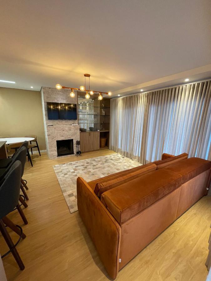 Apartamento Espetacular, 2 Suites, A 30M Da Rua Coberta 格拉玛多 外观 照片
