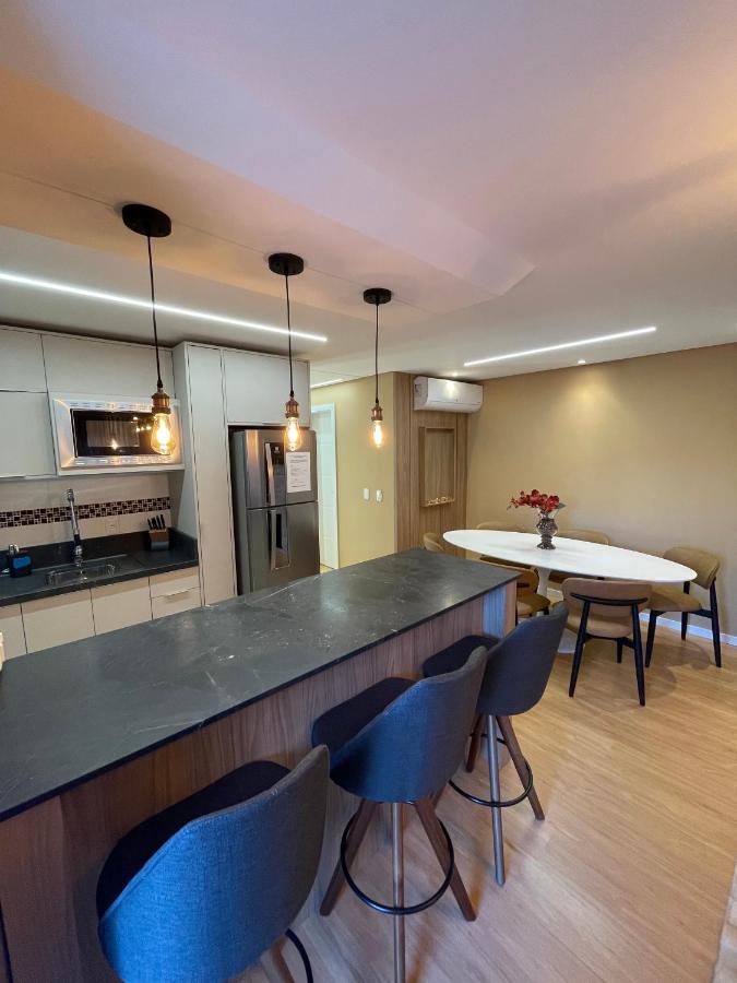 Apartamento Espetacular, 2 Suites, A 30M Da Rua Coberta 格拉玛多 外观 照片