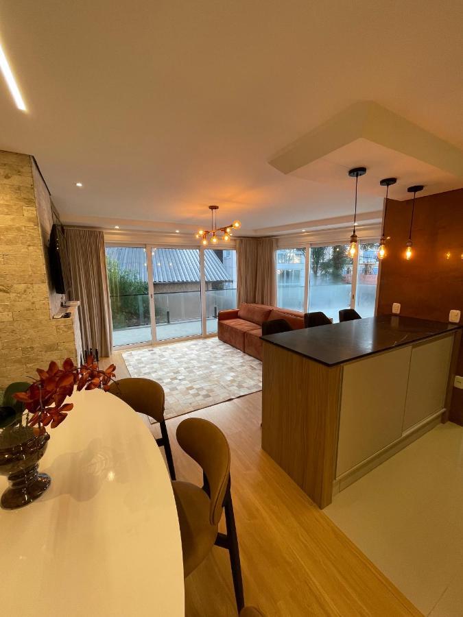 Apartamento Espetacular, 2 Suites, A 30M Da Rua Coberta 格拉玛多 外观 照片