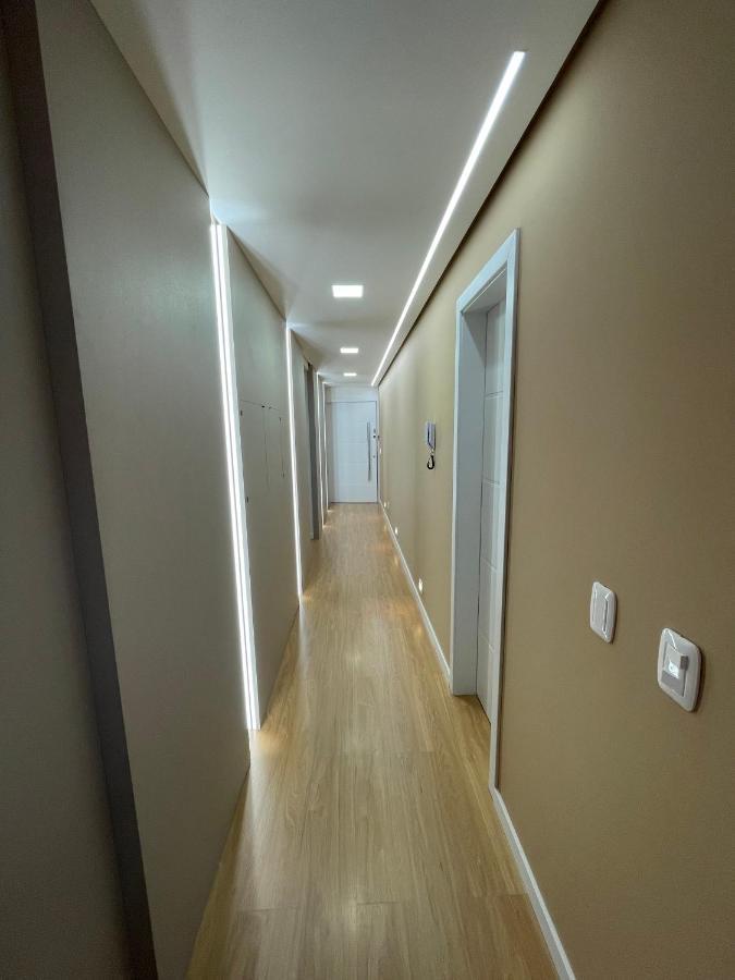 Apartamento Espetacular, 2 Suites, A 30M Da Rua Coberta 格拉玛多 外观 照片