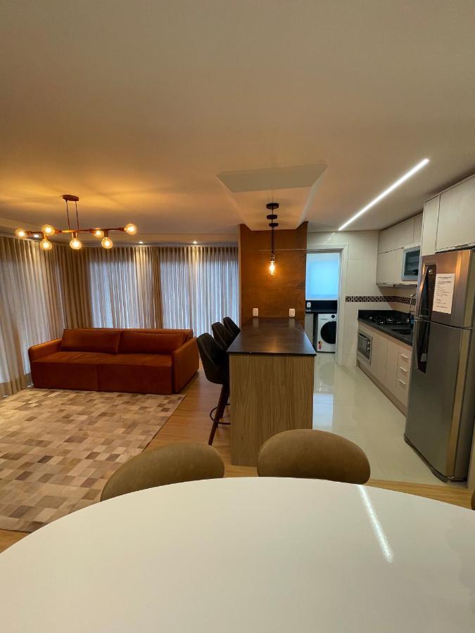 Apartamento Espetacular, 2 Suites, A 30M Da Rua Coberta 格拉玛多 外观 照片