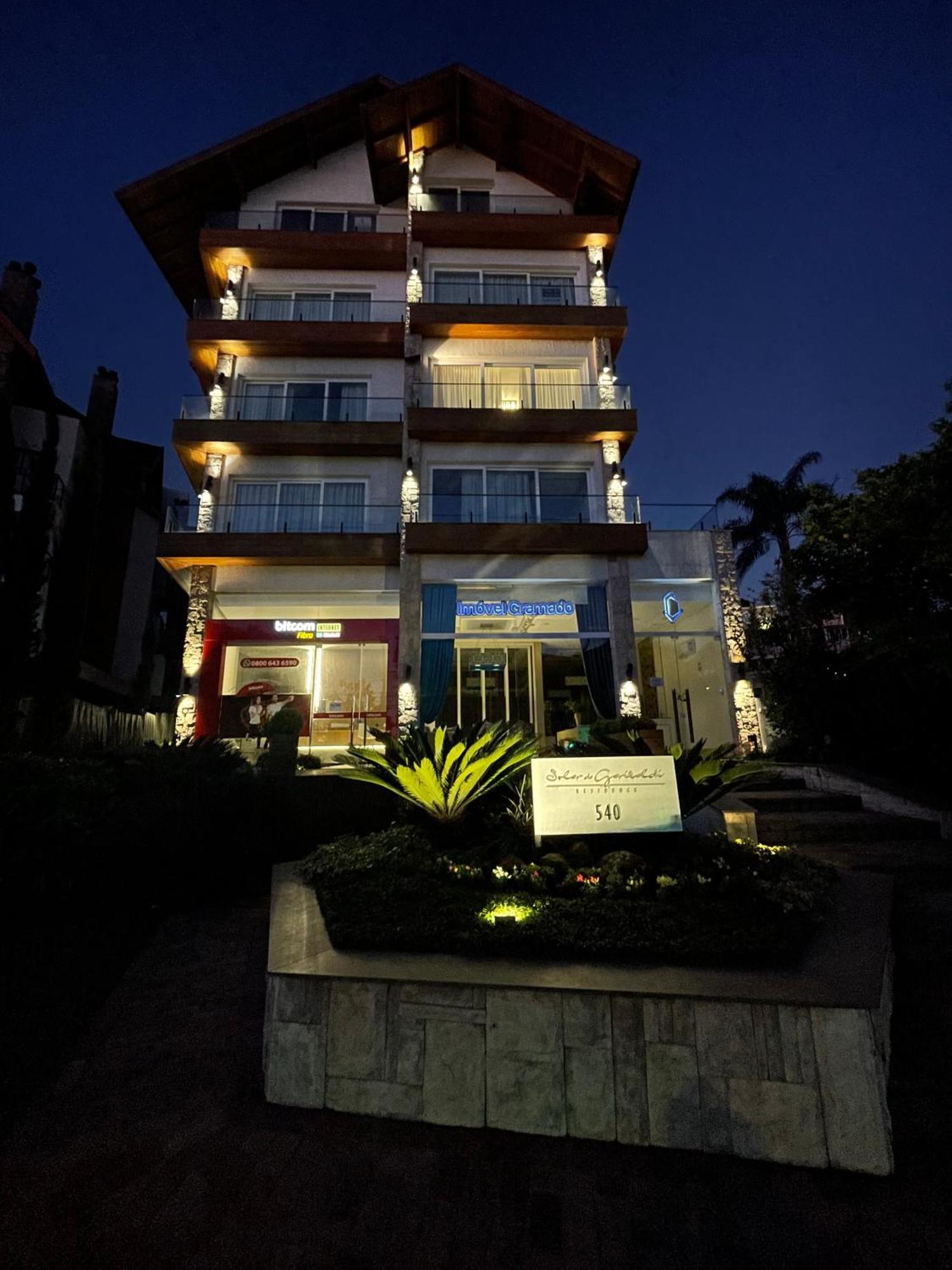 Apartamento Espetacular, 2 Suites, A 30M Da Rua Coberta 格拉玛多 外观 照片